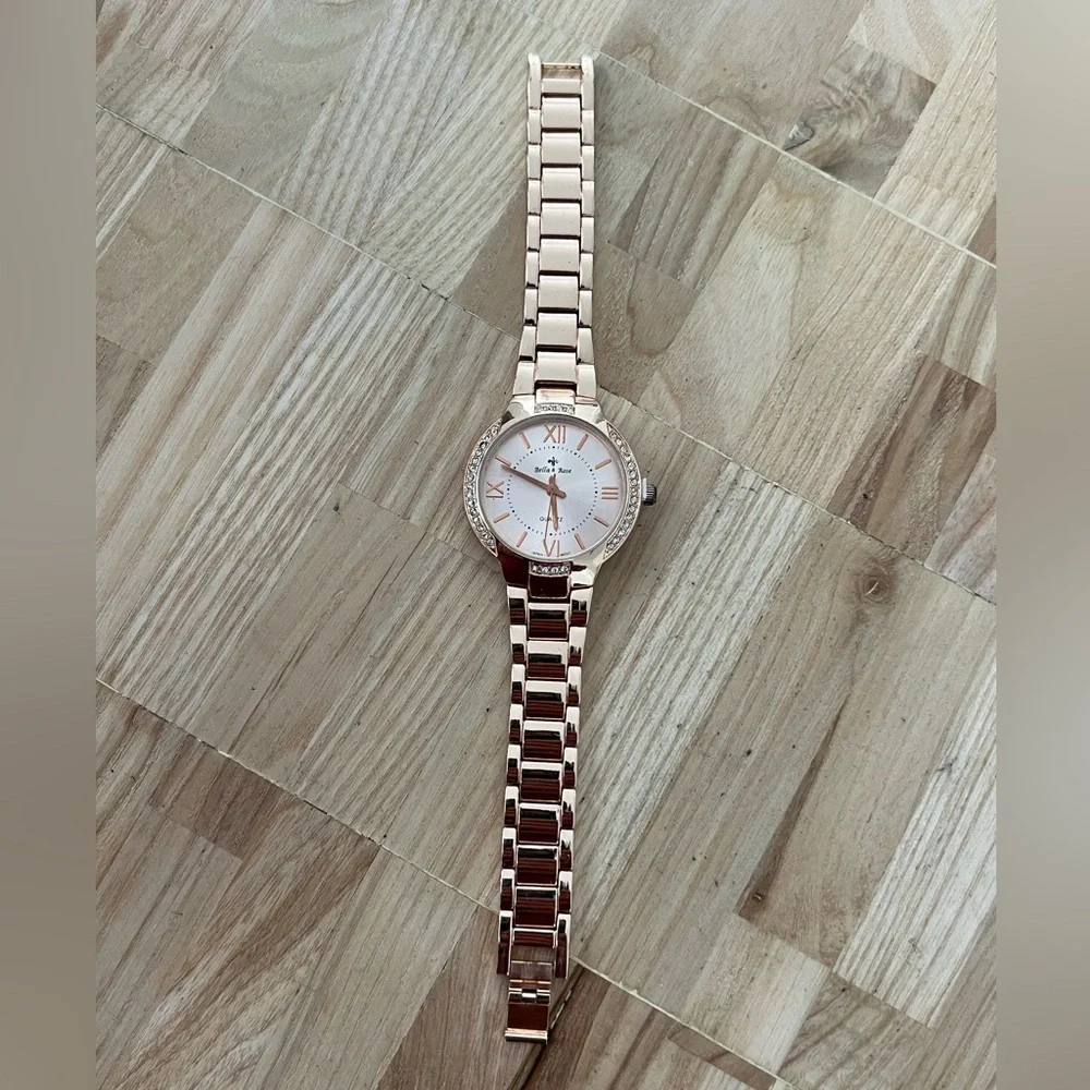 Fashion Watch Bella & Rose Brand - Picture 4 of 11